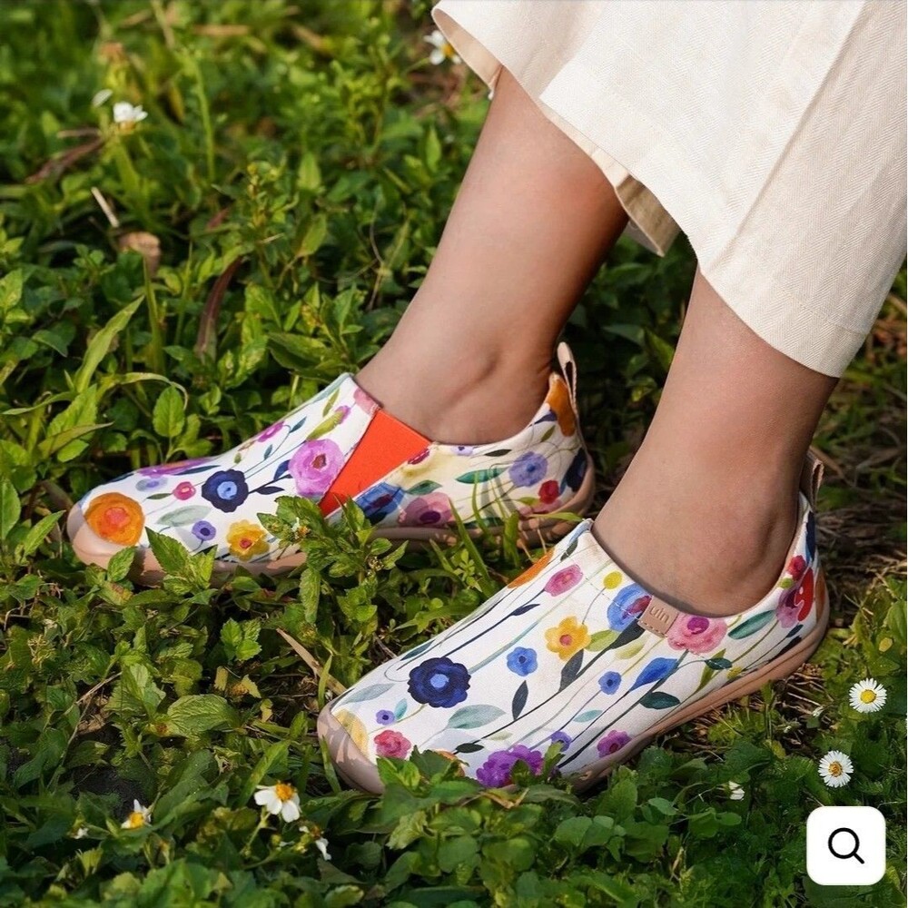 NWT UIN Womens Rich Bloom Toledo Canvas Slip On Shoe Clog US 5.5 Comfort Garden